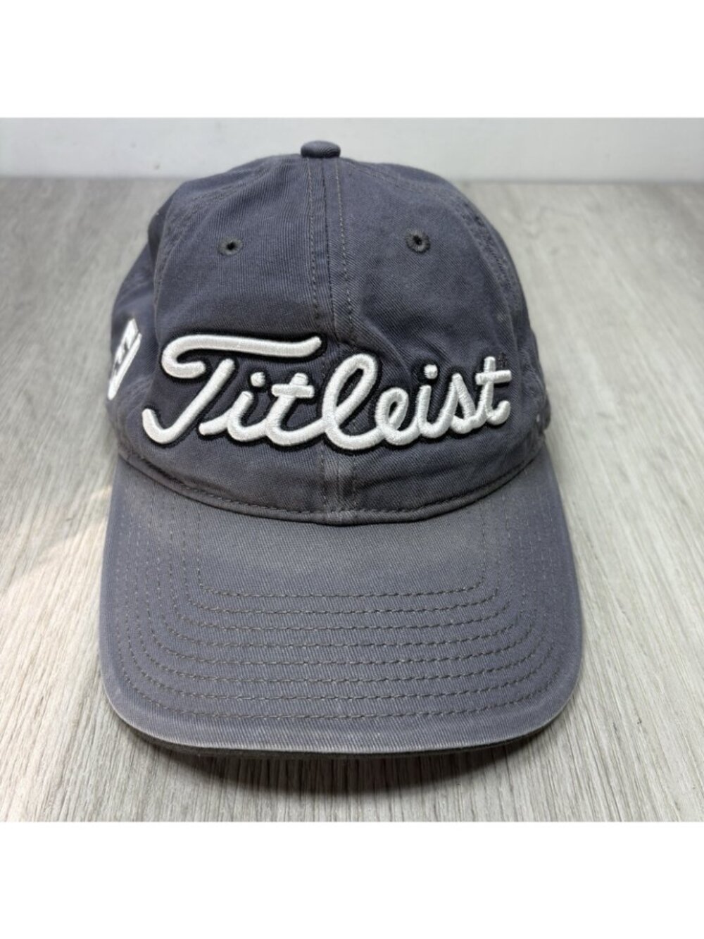 Titleist FJ FootJoy Pro V1 Golf Embroidered Logo StrapBack Hat- Gray - Picture 2 of 6